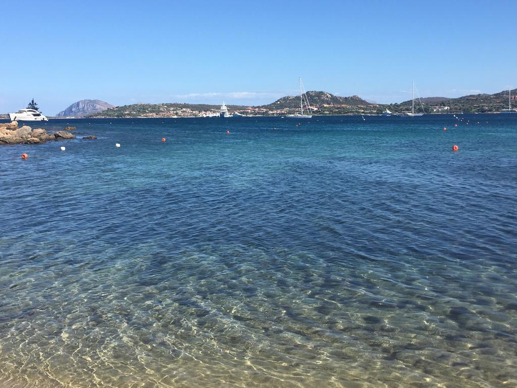 Smeralda Residenza Di Charme Portisco Ruang foto