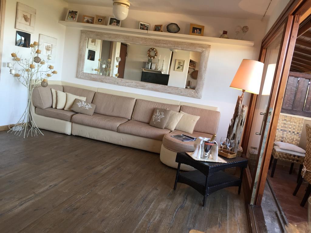Smeralda Residenza Di Charme Portisco Ruang foto