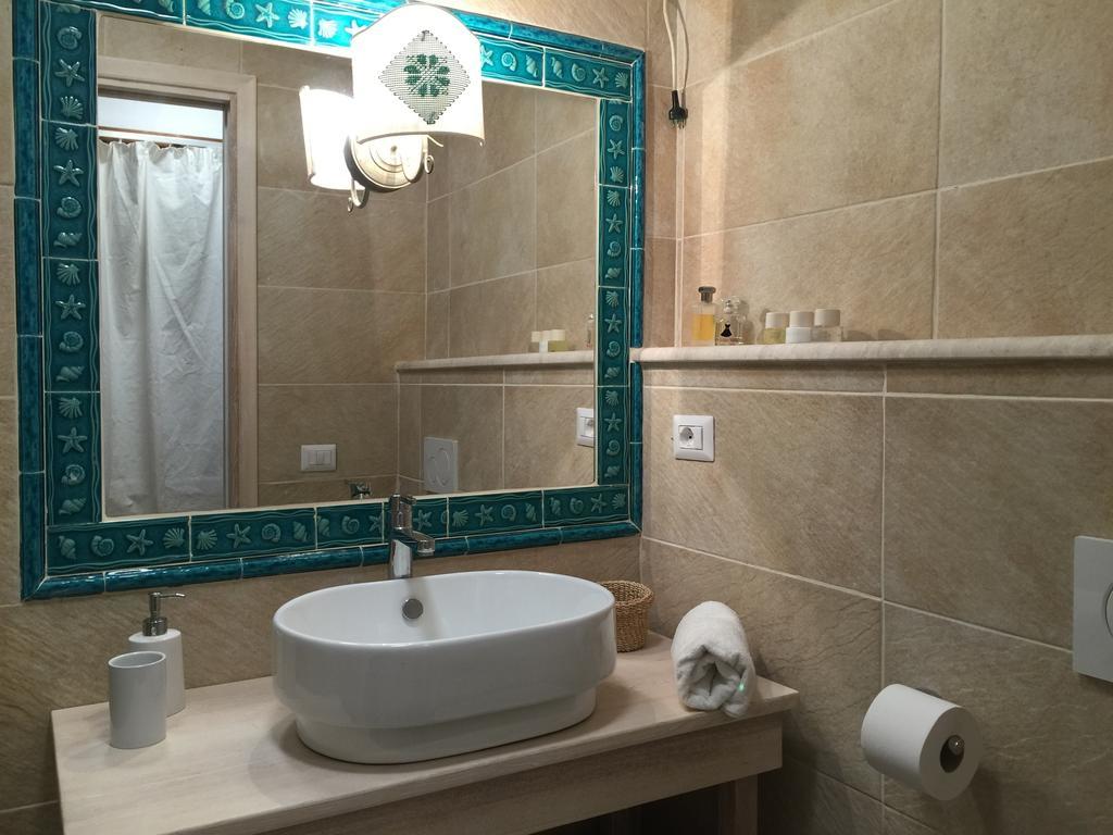 Smeralda Residenza Di Charme Portisco Ruang foto